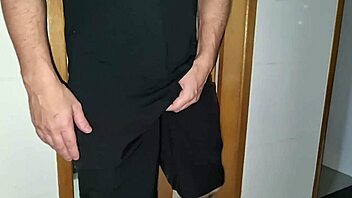 Blonde Milf Bianca Naldy Sucks Cock in Kitchen for Amateurs