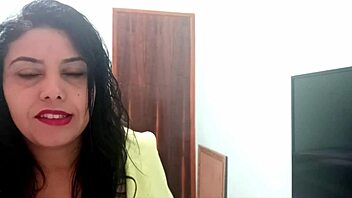 european babe feels pleasure from anal fucking and fingering outdoors