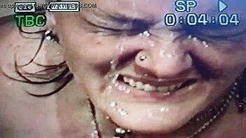 Mature amateur Rita gets her face filled with piss