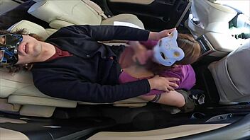 Asian couple cheats in car blowjob