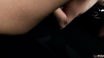 hey, this sexy blonde knows exactly how to please her milf friend with some smoking hot oral 😏