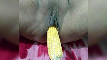 Indian couple indulges in hardcore coed sex