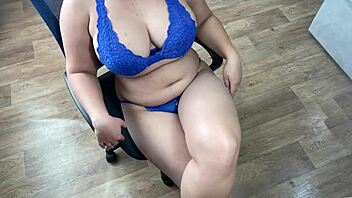 Masseur Fucks Client Hard During Massage