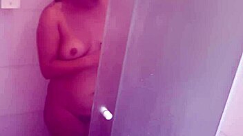 Watch me depilate this huge Brazilian ass