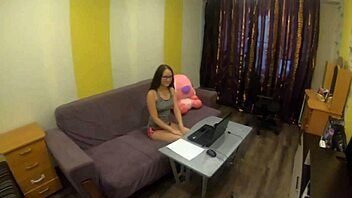 Porn Story: My First Webcam Stream Where I Masturbate Pussy And Cum