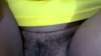 Hindi audio girlfriend gets her pussy eaten