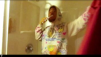 Big ass shemale gets her clothes ripped in a wet and messy scene