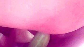 i love munching on crunchy carrots and leafy greens every day