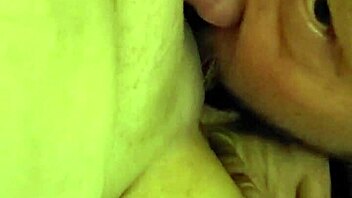 i'm getting my pussy eaten out