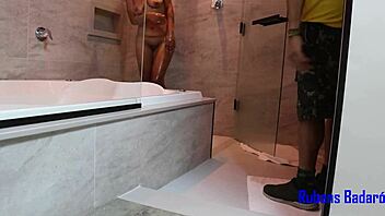 Latina brunette gives greedy blowjob to old white-haired boat owner!