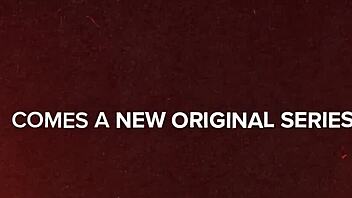 בוסית מילף קשוחה שולטת על טכנאי צעיר 18+ לשירות מיני גולמי כדי לספק את התשוקות שלה!