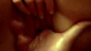 My petite gf squirts for the first time