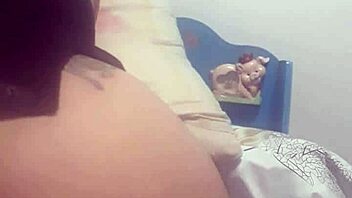 i love munching on crunchy carrots and leafy greens every day