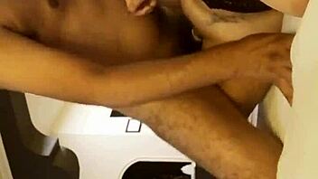 Mexicana chichona cogiendo duro en acción