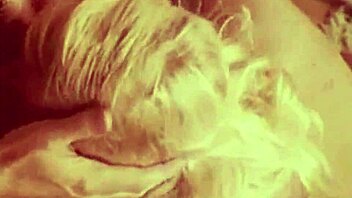 어두운 랜턴 빈티지 금기 가족 고백 😈