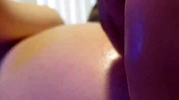 Watch This MILF Take DOUBLE PENETRATION!