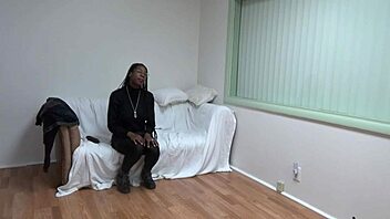 Raven May's rough anal experience in a casting session