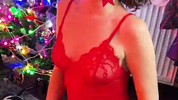 Darcy Dark's New Year's gift: Sex and Blowjob