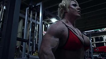 Huge Female Bodybuilder