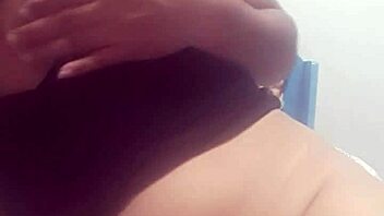 i love munching on crunchy carrots and leafy greens every day