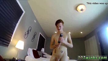 Twink boy gets oral in gay sex story 😏