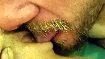 i'm getting my pussy eaten out