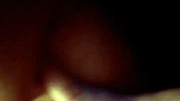 My petite gf squirts for the first time