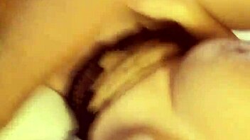 Mexicana chichona cogiendo duro en acción