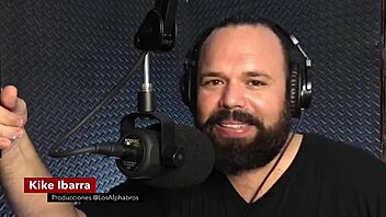 I share my experience at the swinger bar in Tijuana with couples having fun