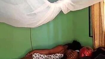 Sexyslim Catches Boyfriend Sucking Roommate's Pussy