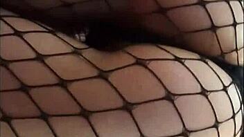 convenci a mi cunadita de 18 anos de follar que buenas nalgas tiene