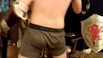 Twerking Max Shenanigans shows off booty dance skills