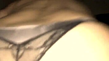 Fucking a Wet Pussy in Close Up