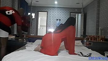 Amateur brunette gets her ass pounded by a big cock