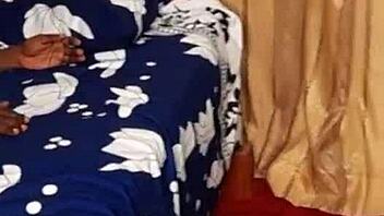 Sexyslim Catches Boyfriend Sucking Roommate's Pussy