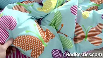 Petite teens blow and get stuffed at college party 😏