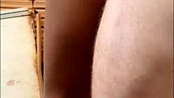 Bloguerinha bunda grande fugiu da festinha da priminha pra dar atrais do murro para o caseiro safado e casado t� doendo mas eu gosto.