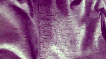 gaste85 peeing in the bedroom