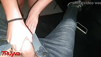 Hidden fuck in swing house with natural tits amateurs 😏