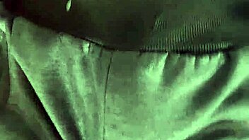 gaste85 peeing in the bedroom