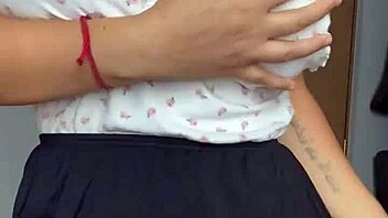 want to see this latina milf masturbate her pussy?