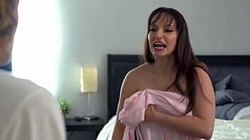 I watch this milf masturbate while she gives me a blowjob in pov, her hands exploring every inch