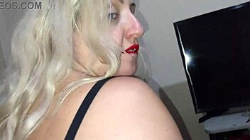 Wow! This MILF Works Her Big Ass Like a Pro!