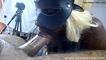 Big boobs and amazing lips make for a mind-blowing blowjob - part 13