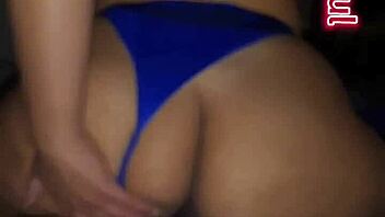 Esposa sentando com o rabo assista completo no red