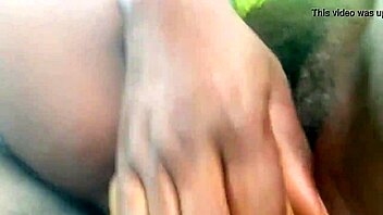 i watch elizabeth fuckin her 7inch dildo rough in lagos traffic, so public and cute