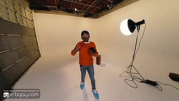 Ever seen VR gay muscle star Michael Boston craving to dominate a new photographer in VR porn?