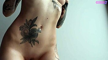 Oily Skinny Secretary Begs for Cock While Riding Toys Close Up 😏💦