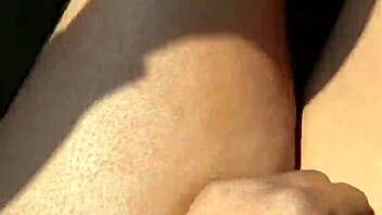 i watch elizabeth fuckin her 7inch dildo rough in lagos traffic, so public and cute