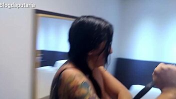 Contratei uma putinha safada e METI GOSTOSO no meu pau